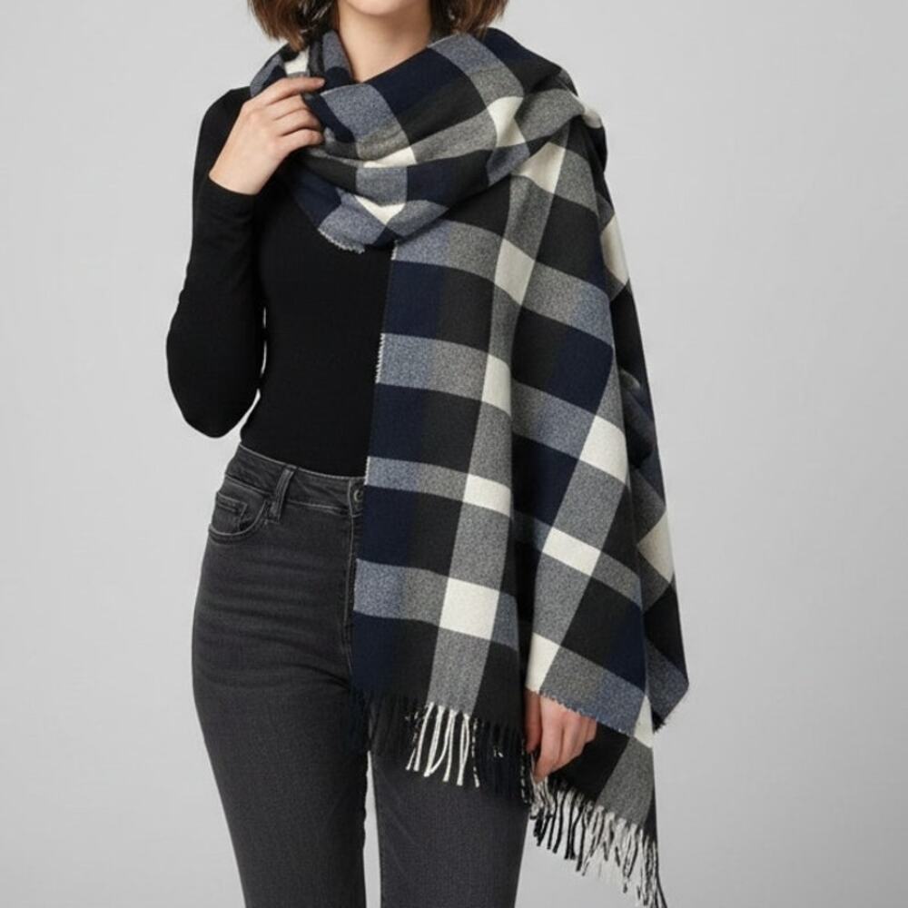 Plush Womens Blanket Scarf White Blue Plaid 27" x 34"